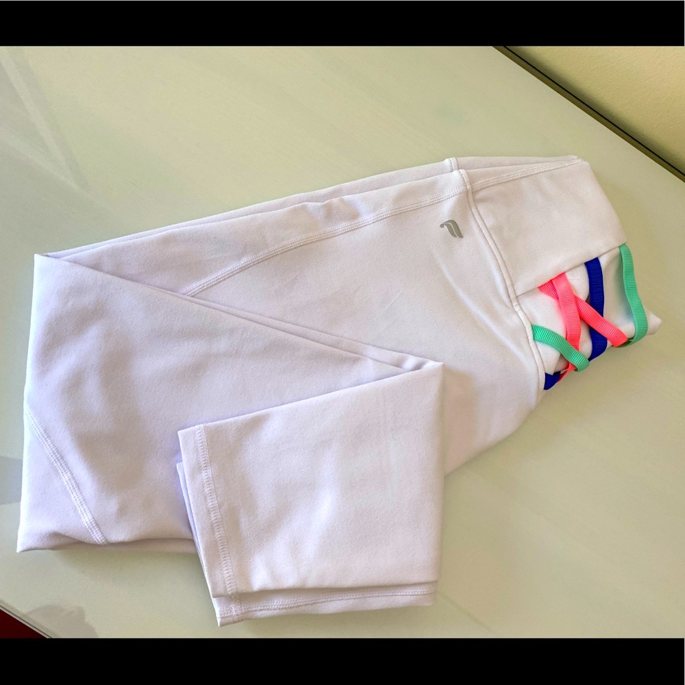 Brand New Fabletics leggings, size small